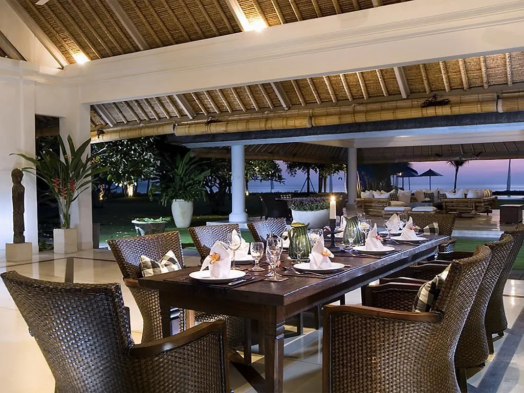 Villa Atas Ombak Seminyak