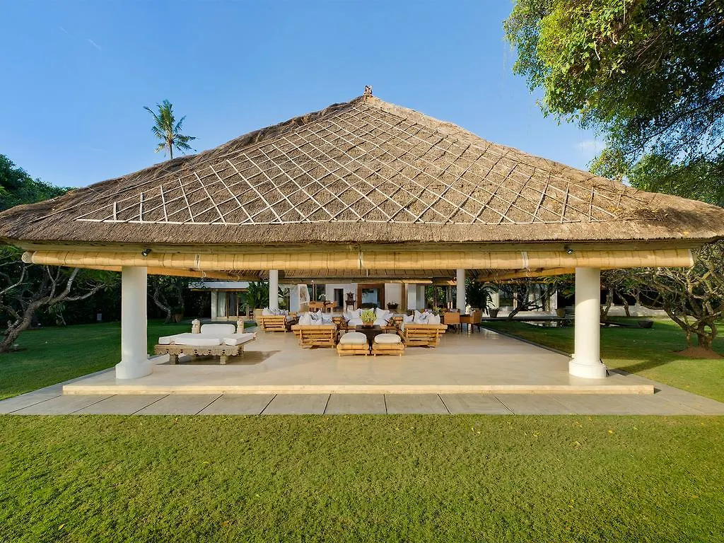 Villa Atas Ombak Seminyak