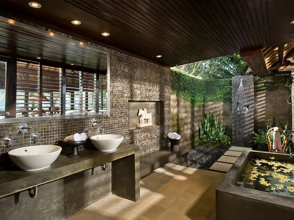 Villa Atas Ombak Seminyak